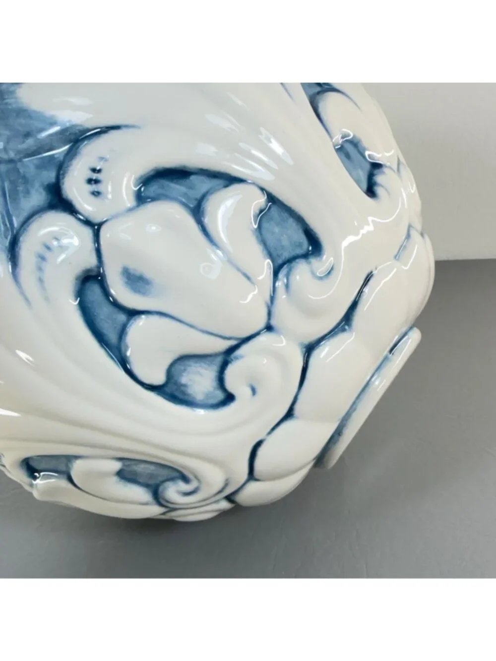 Italian Style Blue White Majolica Petal Cachepot Large Floral Centerpiece Bowl